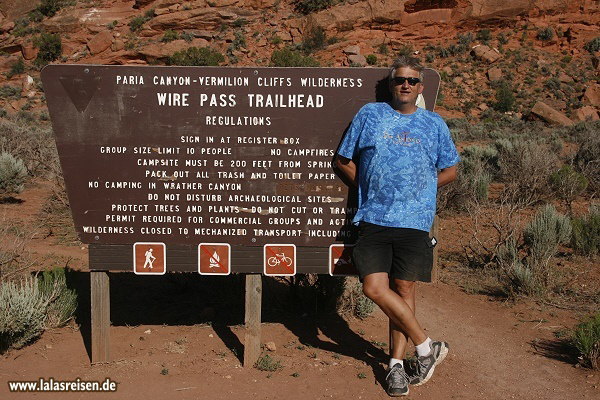Wire Pass Trailhead