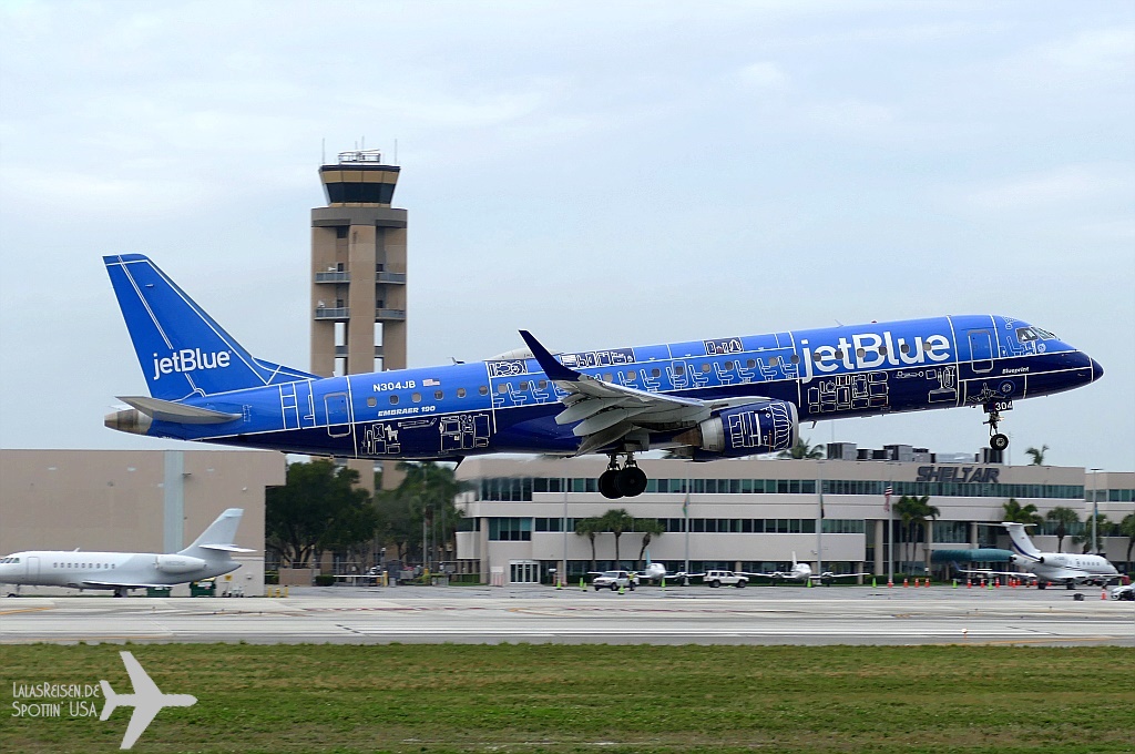 jetBlue Airways Embraer ERJ-190AR  - N304JB