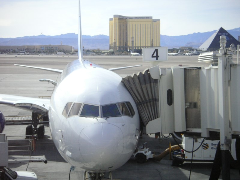 Condor B737-300 Las Vegas 2006