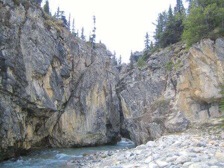 Bow Glacier Falls Trail