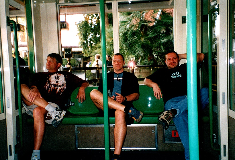 3 Mann in der Monorail