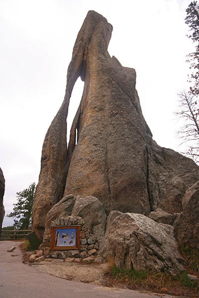 Needles Highway - Needles Eye