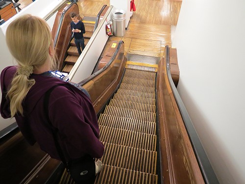 Holzrolltreppe bei Macy's