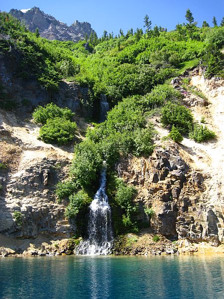 Yashi Falls