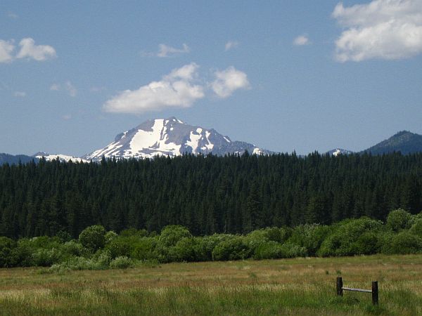 sensationelle Aussicht auf Mount Shasta