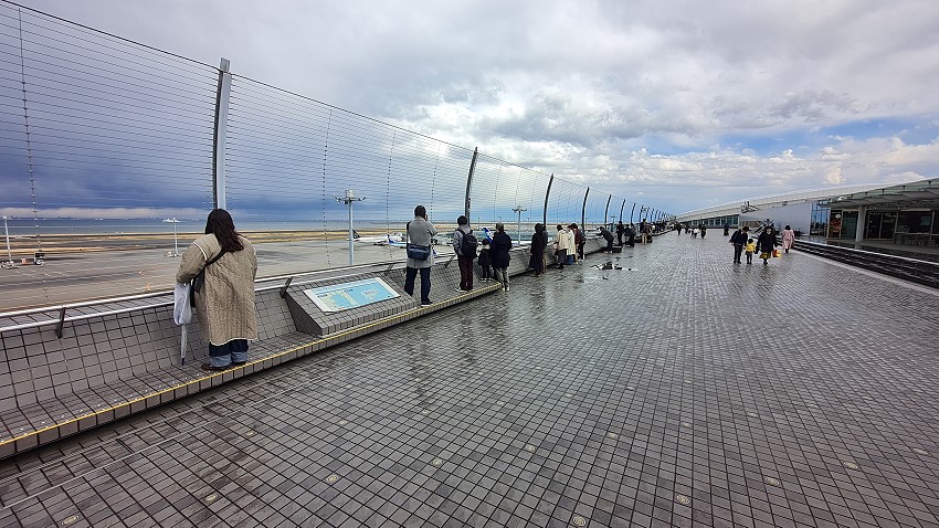 Haneda Terminal 2 Observation Deck rechts