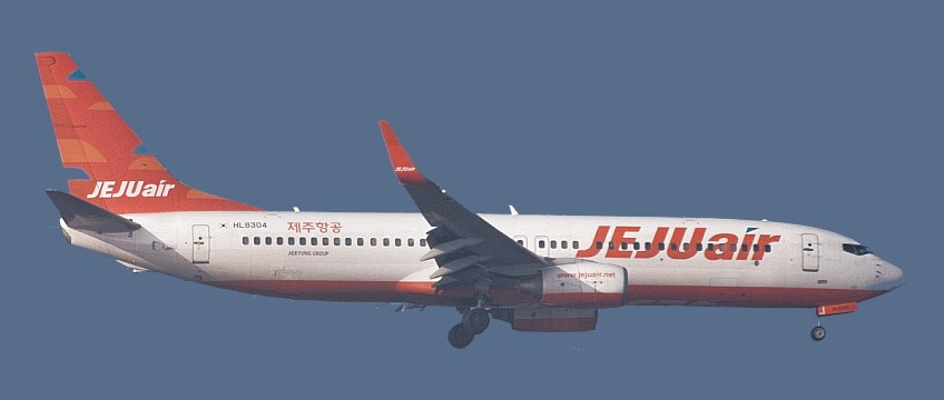 Jeju Air Boeing 737-8JP HL8304