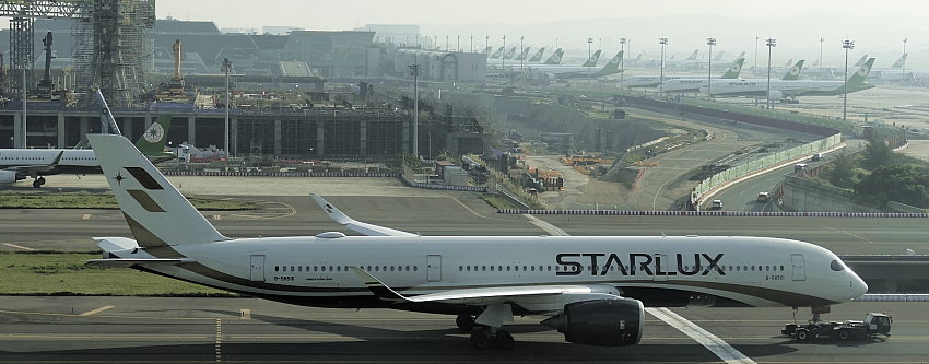 Starlux Airlines Airbus A350-941 B-58501