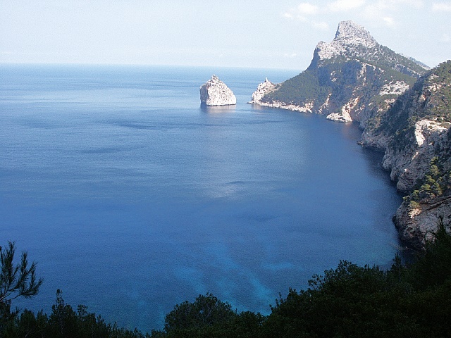 Am ersten Aussichtspunkt kann man diese Aussicht bewundern