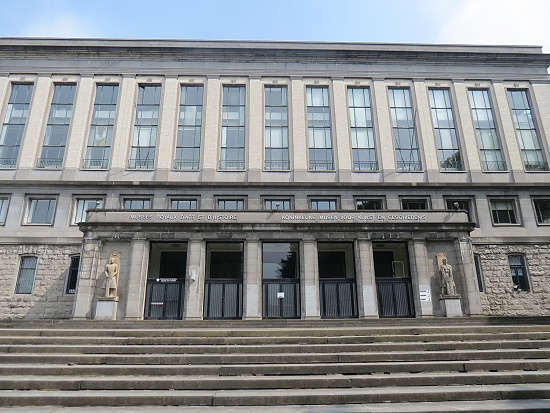 MUSEES ROYAUX DART ET DHISTORIE bzw. KONINGLIJKE MUSEA VOOR KUNST EN GESCHIEDENIS