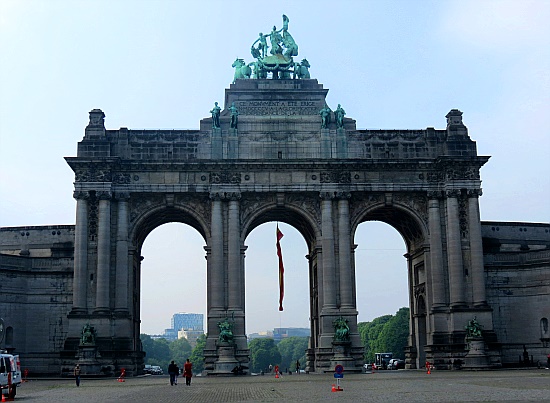 Jubelpark mit Triumphbogen