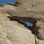 Peek-a-Boo Arch<br />Am Upper Muley Twist Canyon etwa in der Mitte des Burr Trails.<br />Dieses Mal mit Blick nach West