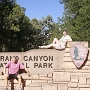 Der Grand Canyon ist eine steile, etwa 450 km lange Schlucht im Norden des US-Bundesstaats Arizona, die über Millionen von Jahren vom Fluss Colorado ins Gestein des Colorado Plateau gegraben wurde. Der größte Teil des Grand Canyon liegt im Grand-Canyon-Nationalpark.<br /><br />Besucht am 7.8.1989 - 20.7.1992 - 15.4.2004 - 14.3.2006 - 17.9.2009 (im Bild)