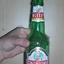 Kingfisher Premium<br />Herstellungsland: Indien.<br />Zutaten: Wasser, Malz, Weizen, Hopfen, Hopfenextrakt, Kohlensäure, Ascorbinsdäure, Schaumstabilisator: E 405<br />Alkoholgehalt: 4,8 %<br /><br />Ein indisches Bier, hatten wir bisher noch nicht. Erster Eindruck: Riecht und schmeckt abgestanden, wie aus dem Dröppelglas. Immerhin kein Currygeschmack.<br />Ist eiskalt getrunken halbwegs erträglich. 