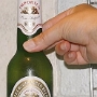 Stella Artois<br />Herstellungsland: Belgien<br />Zutaten: Wasser, Malz, Mais, Hopfen.<br />Alkoholgehalt: 5,2 %<br /><br />Schmeckt wie ein Rülpser riecht. Hat keinen üblen Beischmack, keinen Nachgeschmack, eigentlich gar keinen Geschmack. Also besser als einige andere der getesteten Biere.