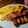 05.02.2025 - Halb und Halb im Scheunentor in Witten<br />ćevapčići und 1 Spieß, dazu Pommes Frites und Djuveč Reis - 15 €