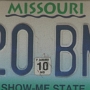 Der Staat Missouri wurde nach dem Fluss Missouri und dem gleichnamigen, zur Sioux-Sprachfamilie gehörenden Indianervolk benannt. Missouri bedeutet „Stadt der großen Kanus"