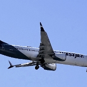 WestJet - Boeing 737-8 MAX - C-GWLK
SAN - Air & Space Museum - 6.10.2023 - 12:10 PM