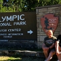 Der Olympic-Nationalpark liegt im westlichen Teil des US-Staates Washington auf der Olympic-Halbinsel. Der Nationalpark besteht aus drei von einander getrennten Teilen. Hier ist der Eingang zur Hurricane Ridge in Port Angeles.<br />Besucht am 12.6.1998 - 12.9.2016