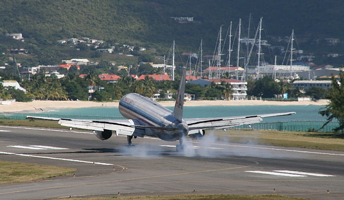 American Airlines B 757