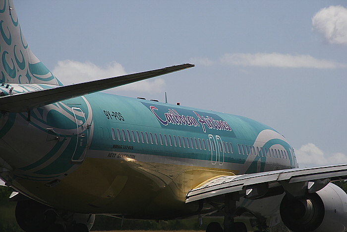 Caribbean Airways B 737