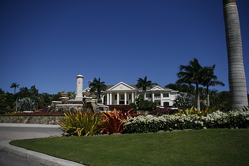 Antigua - Stanford Complex