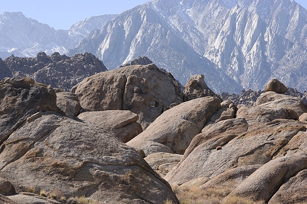 Alabama Hills - Behind the Heart Arch, wer sieht ihn zuerst?